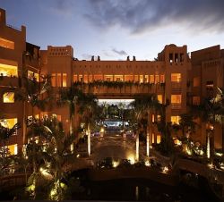 function.array-key-exists - Abama, Teneriffa